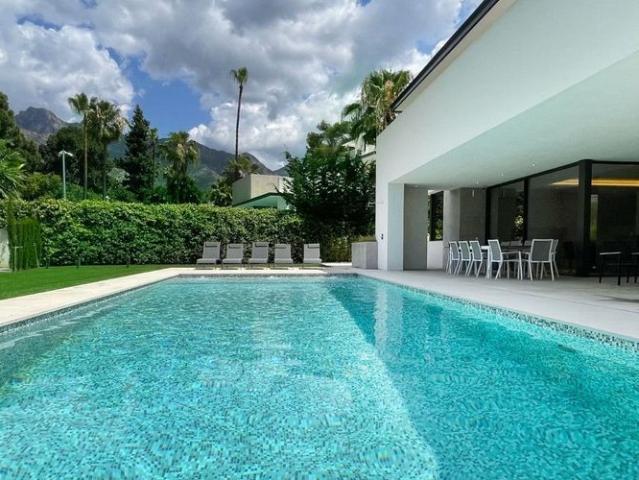 Chalet en venta en El Vicario, Costa del Sol Occidental