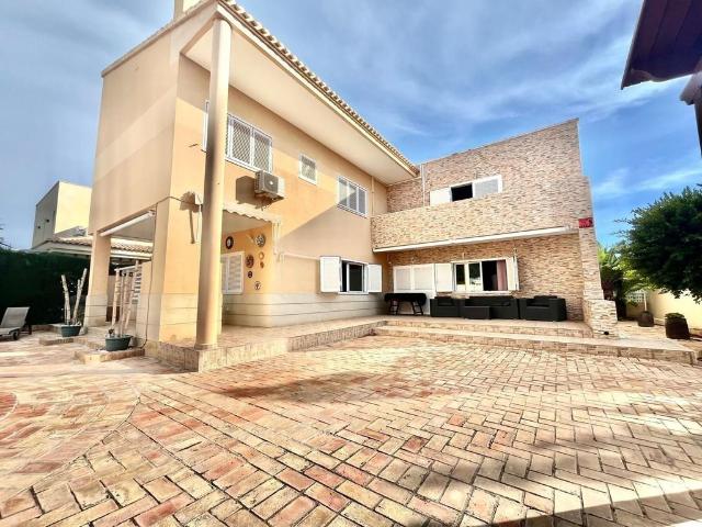 Chalet en venta en La Mata, el Baix Segura / La Vega Baja