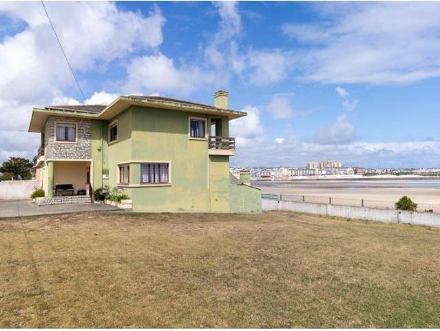 Casa en venta en Barreiros, Valdefondos