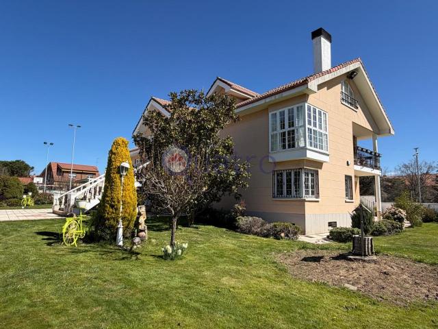Casa en venta en Carbajal de la Legua, Sariegos