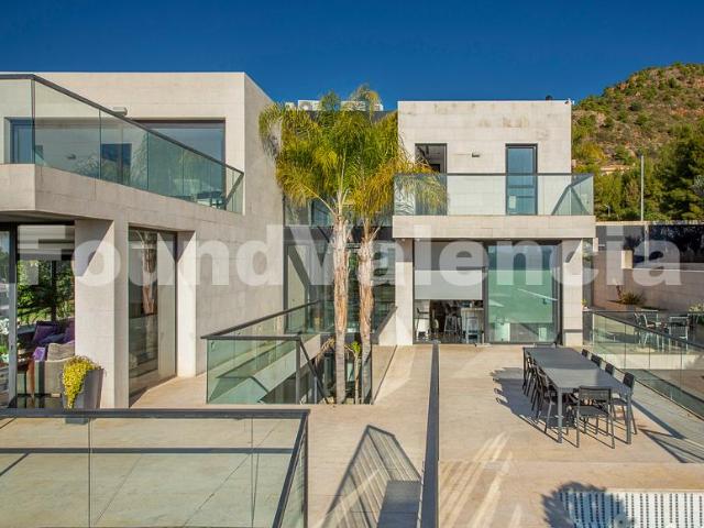 Casa en venta en l'Horta Nord, Valencia