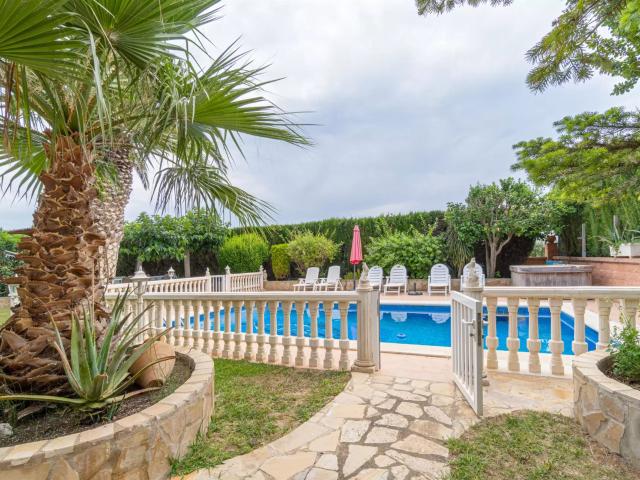 Casa en venta en Alt Empordà, Catalunya