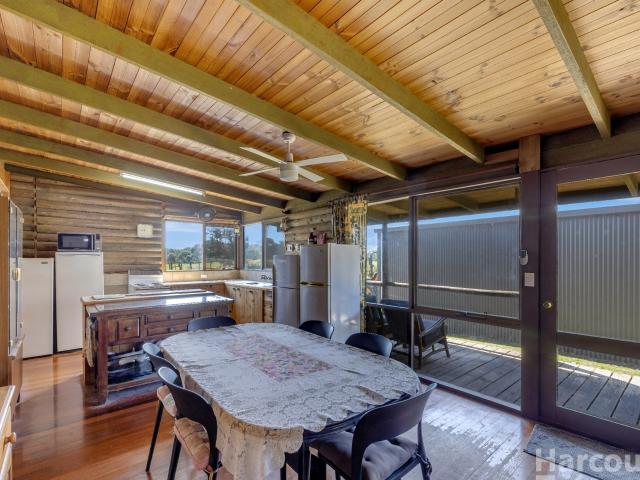 Cottage for sale in Fishermans Reach, New South Wales