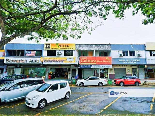 Shop for sale in Petaling Jaya, Petaling