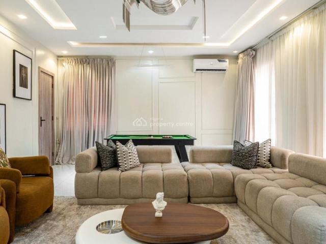 Mansion for rent in Eti Osa, Lagos