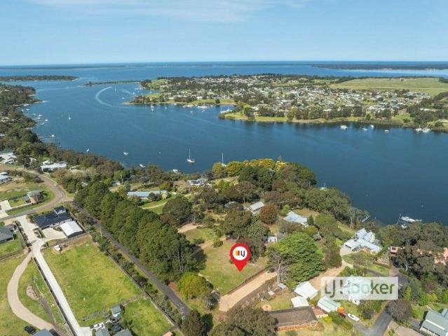 Land for sale in Paynesville, Victoria