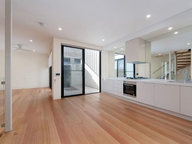 Townhouse for rent in Sydney, New South Wales