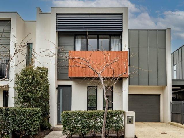 Townhouse for sale in Camerons Creek, Victoria