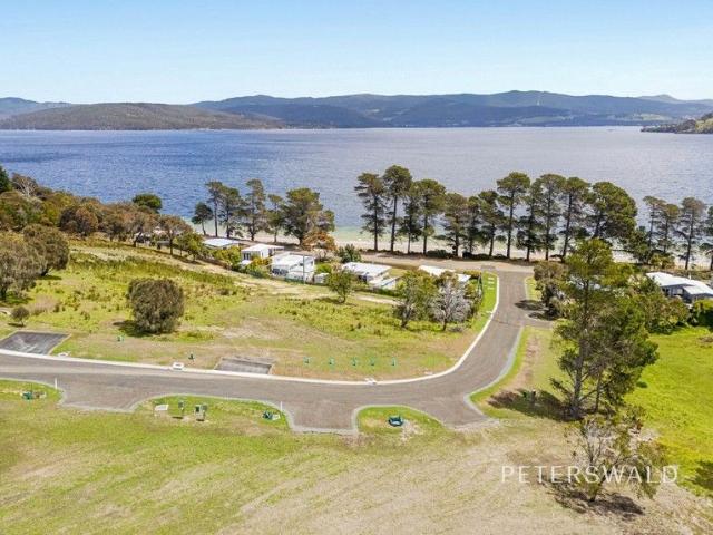 Land for sale in Dennes Point, Tasmania