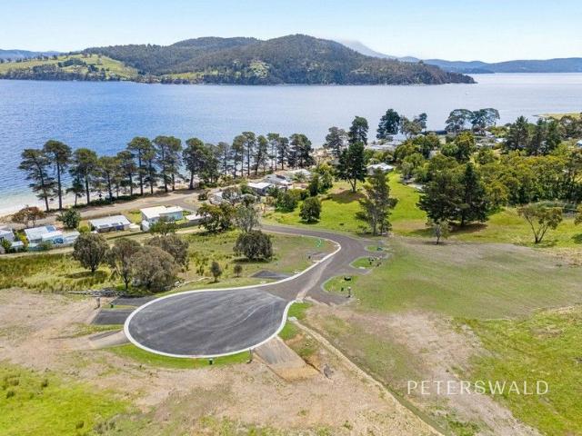 Land for sale in Dennes Point, Tasmania