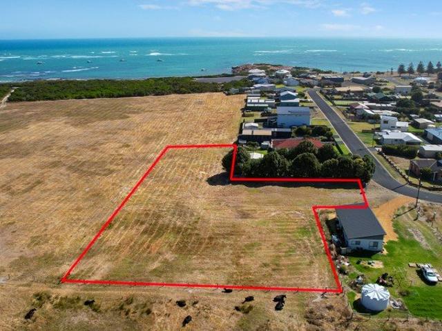 Land for sale in Blackfellows Caves, South Australia