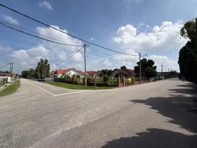 Bungalow for sale in Malaka