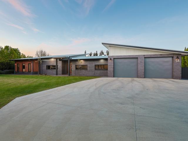 House for sale in Nichols Point, Victoria