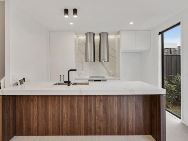 Land for rent in Toombul, Queensland