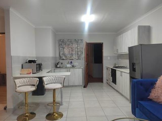 Apartment for rent in Queensburgh, Kwazulu-natal