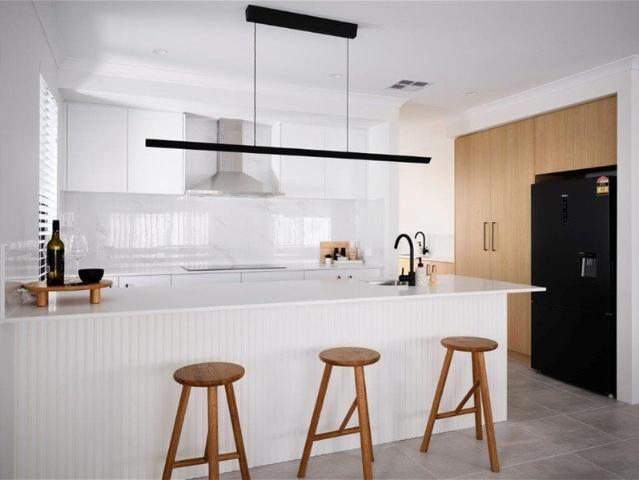 Cottage for sale in Parklands, Western Australia