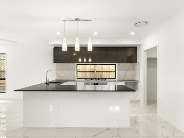 Cottage for sale in Toombul, Queensland