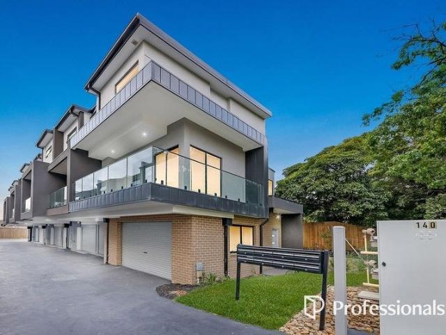 Townhouse for sale in Camerons Creek, Victoria