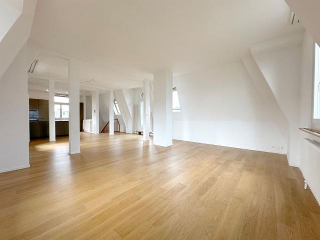 Haus mieten in Einigen, Zürich