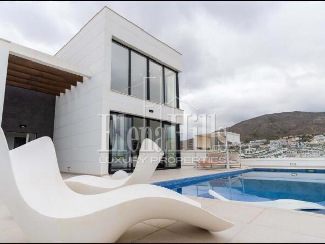 Casa en alquiler en la Marina Baixa, Valencia