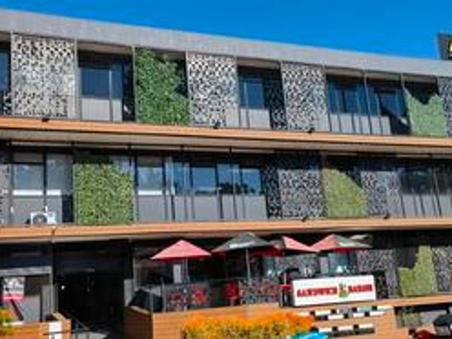 Commercial for rent in Waterkloof, Gauteng
