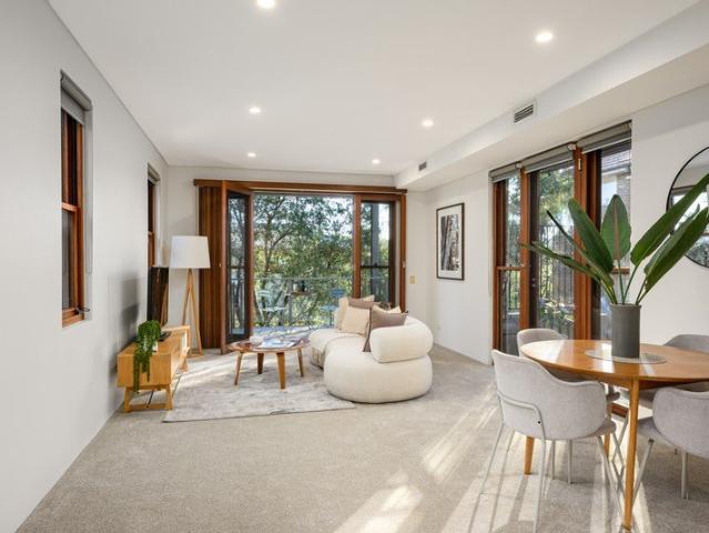 Villa for sale in Sydney, New South Wales