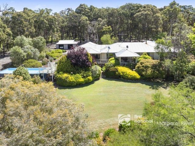 Cottage for sale in Cowaramup, Western Australia