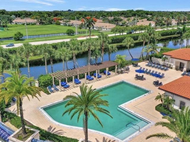 Room for rent in Pembroke Pines, Florida