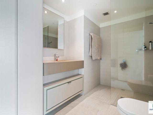 Apartment for sale in Docklands, Melbourne