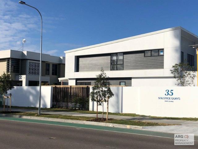 Townhouse for rent in Fernbrook, Queensland