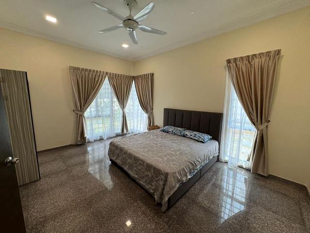 Bungalow for rent in Malaka