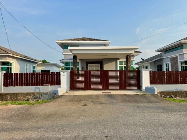 Bungalow for sale in Durian Tunggal, Malaka