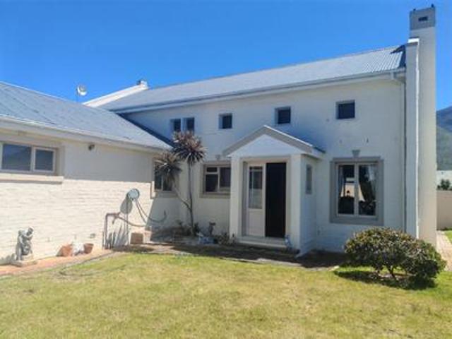 House for sale in Hermanus, Overstrand Local Municipality