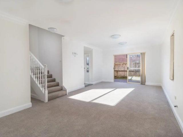 Townhouse for rent in Willoughby, New South Wales