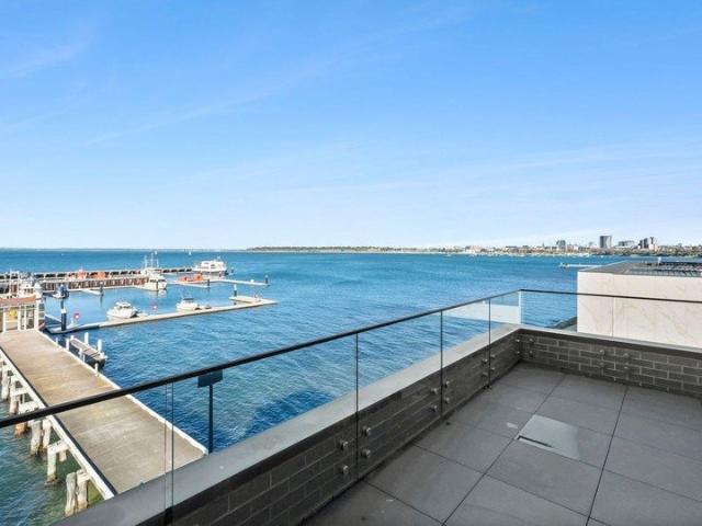 Apartment for rent in Rippleside, Geelong
