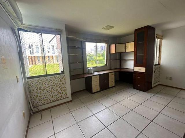Apartamento venda em Região Geográfica Imediata do Distrito Federal, Região Integrada de Desenvolvimento do Distrito Federal e Entorno