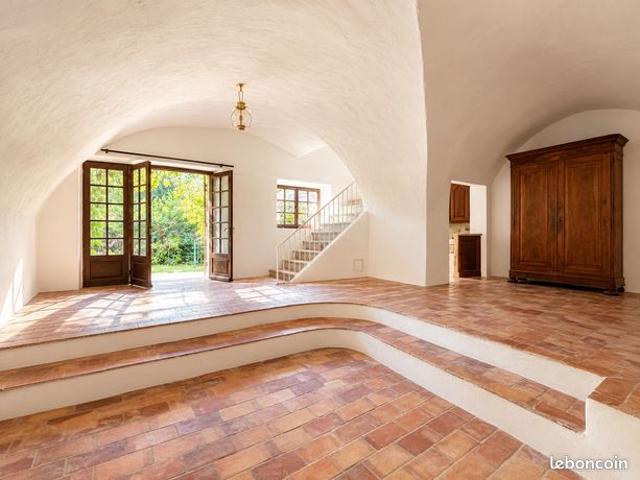 Appartement vente à Montjoux, Drôme