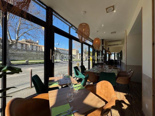 Local Commercial vente à Avignon