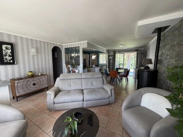 Maison vente à Auxerre, Charbuy