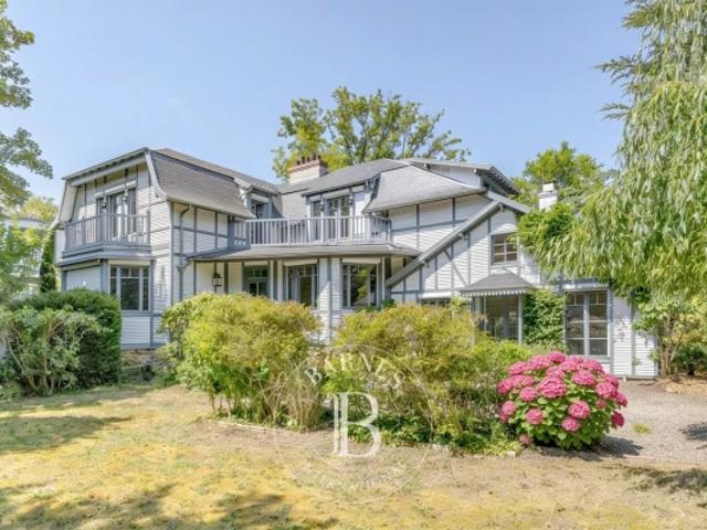 Maison vente à Garches, Hauts-de-Seine
