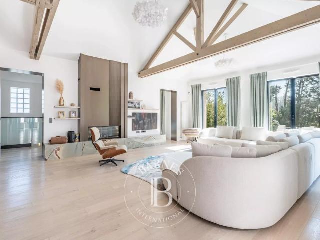 Maison vente à Versailles, La Celle-saint-cloud
