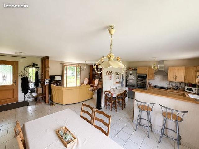 Maison vente à Saint-Amand-Montrond, Saint-georges-de-poisieux