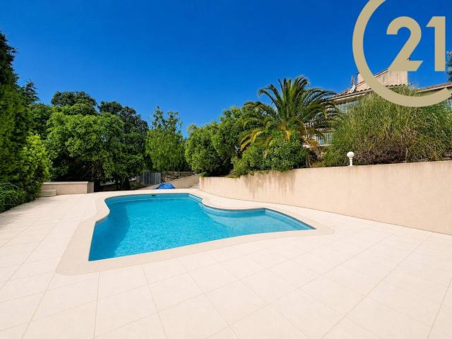 Maison location à Fréjus, Var