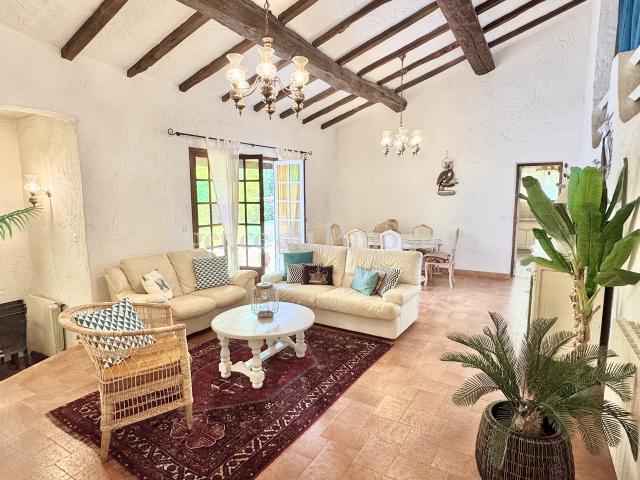 Villa vente à Grasse, Saint-cézaire-sur-siagne
