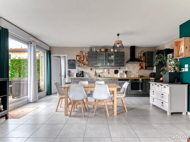 Appartement vente à Saint-Amand-Montrond, Charly