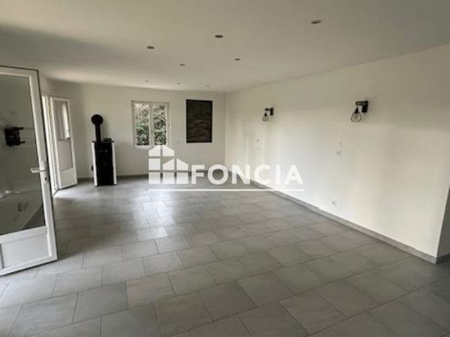 Maison vente à Carpentras, Travaillan