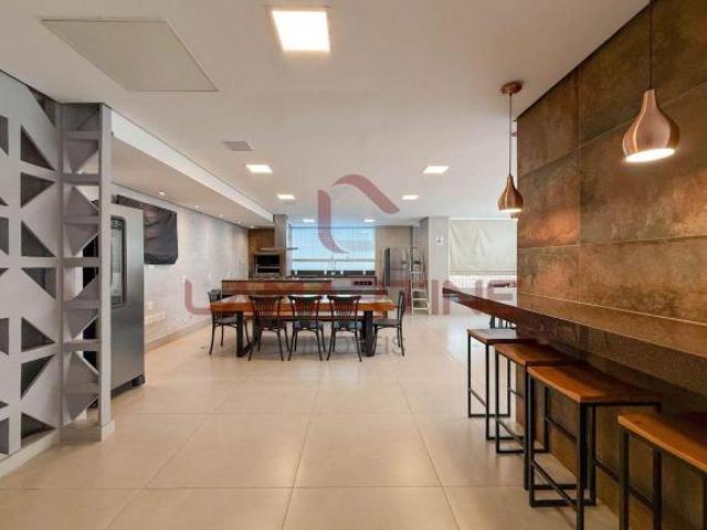 Apartamento venda em Região Geográfica Imediata do Distrito Federal, Região Integrada de Desenvolvimento do Distrito Federal e Entorno