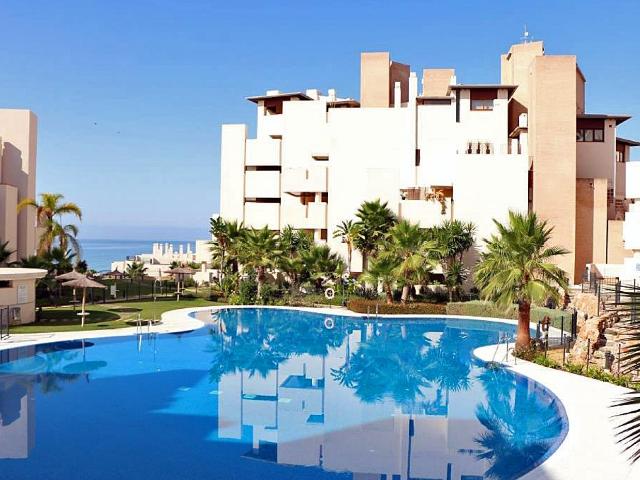 Apartamento en venta en Estepona, Garden Beach