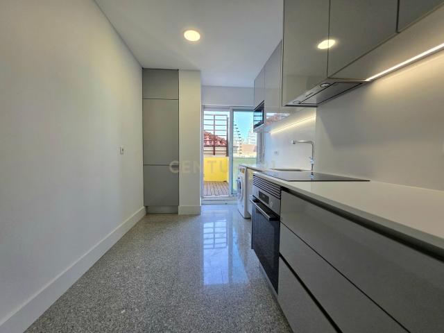 Apartamento alugar em Campo Grande, Alvalade