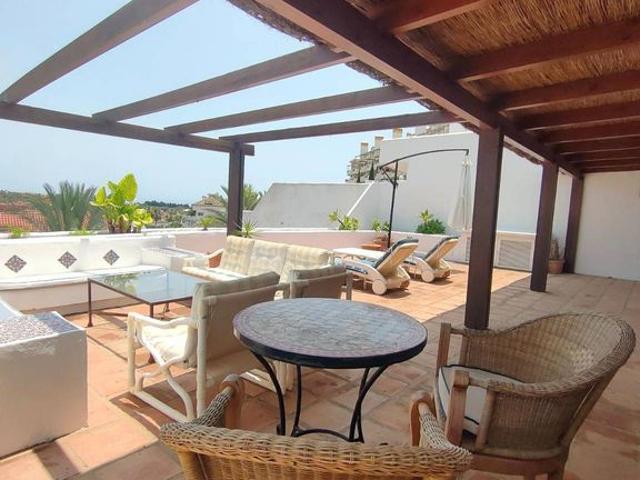 Ático en alquiler en Nueva Andalucía, Costa del Sol Occidental